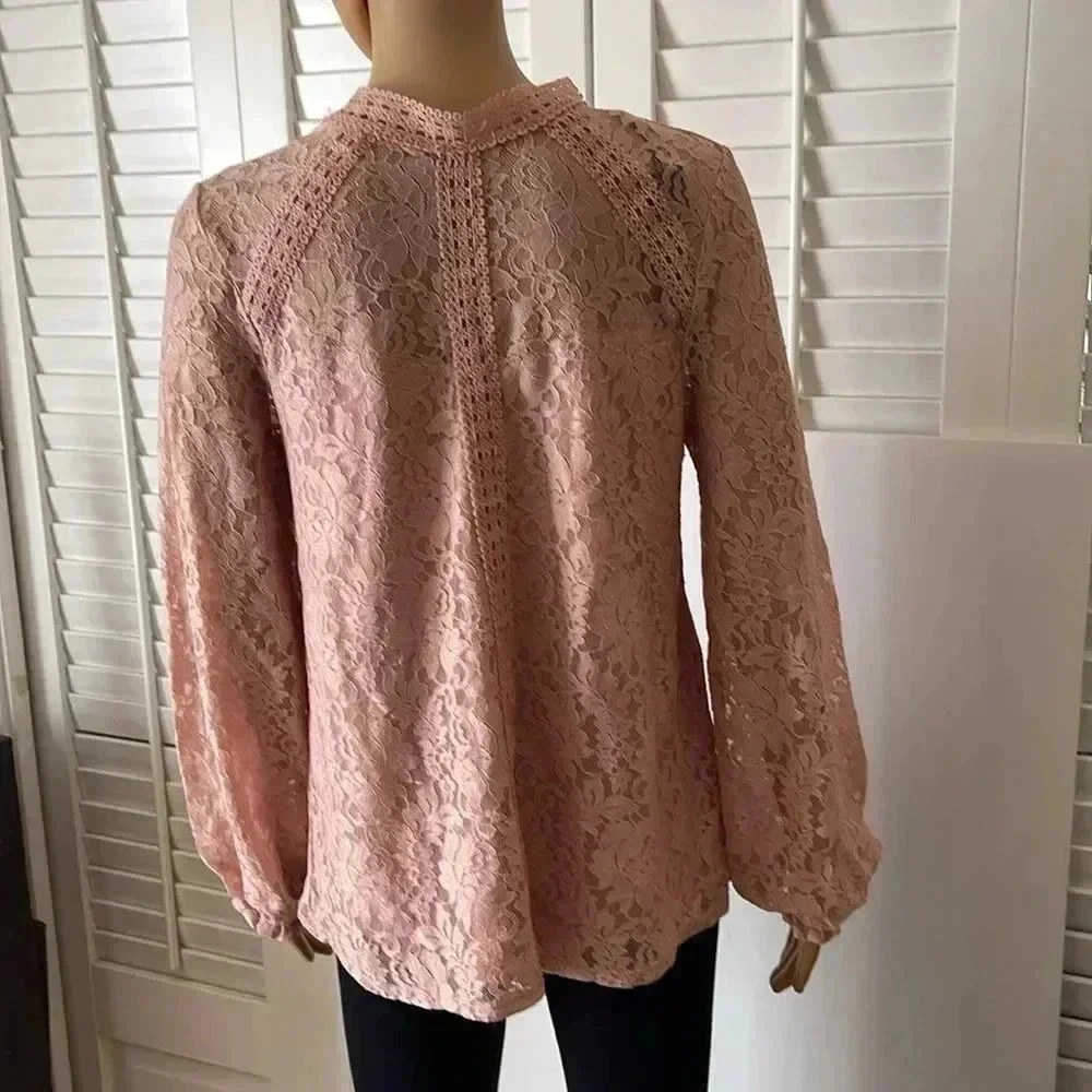 CABLE & GAUGE Women’s Light Pink / ROSE Lace Blouse Top - Size Medium NWT - Picture 4 of 7